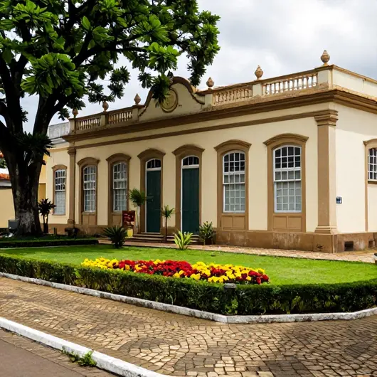 Descubra o Museu Regional de Arte Descubra o Museu Regional de Arte